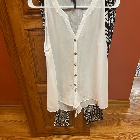 Dress top and pants - Picture 4 of 8